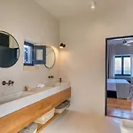 Hestia - Full Estate Country house