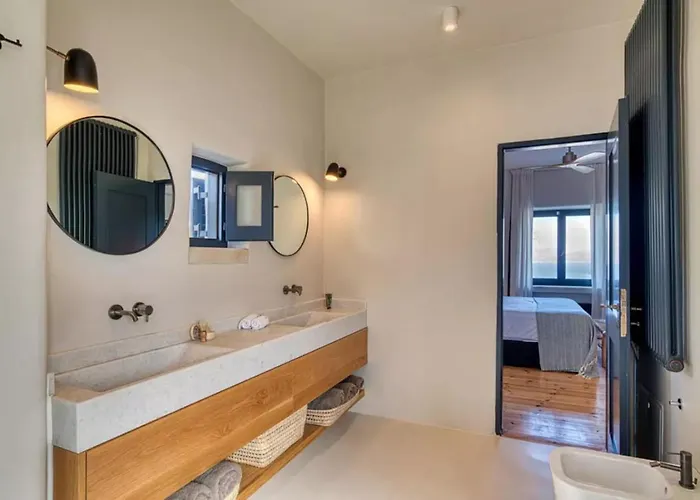 Hestia - Full Estate Country house